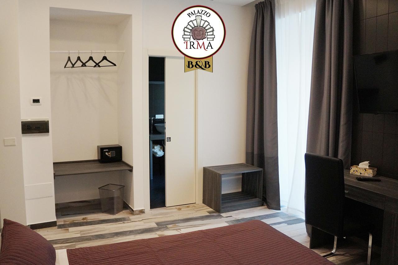 ויבו ולנטיה Palazzo Irma - Hotel - B&B Luxury מראה חיצוני תמונה