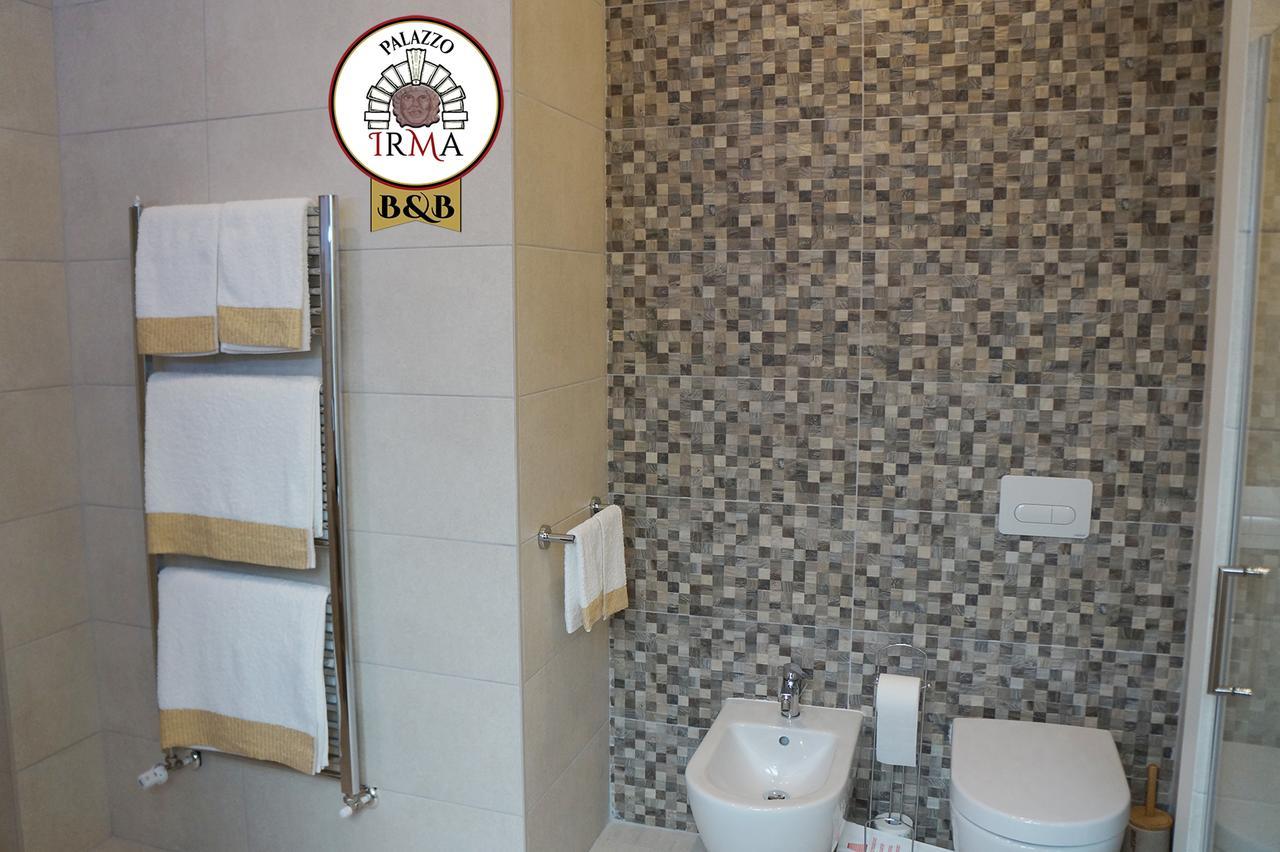 ויבו ולנטיה Palazzo Irma - Hotel - B&B Luxury מראה חיצוני תמונה