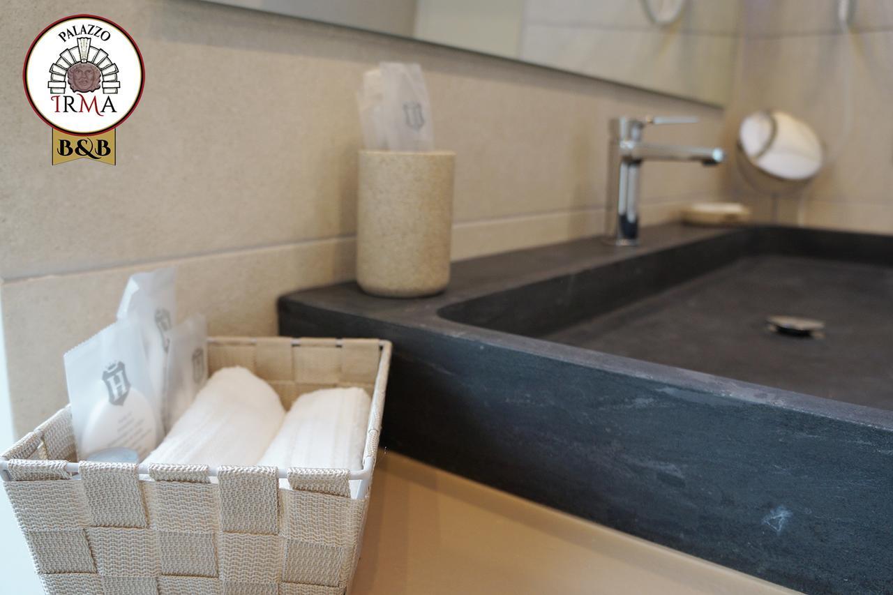 ויבו ולנטיה Palazzo Irma - Hotel - B&B Luxury מראה חיצוני תמונה